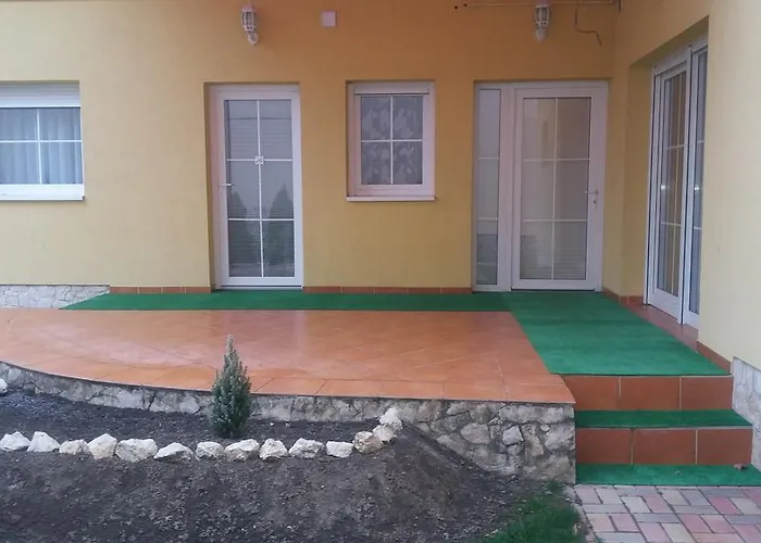 Nador * Kaposvár